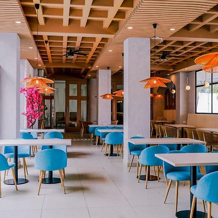 סלינאס Hotel Presidente Beach Salinas מראה חיצוני תמונה