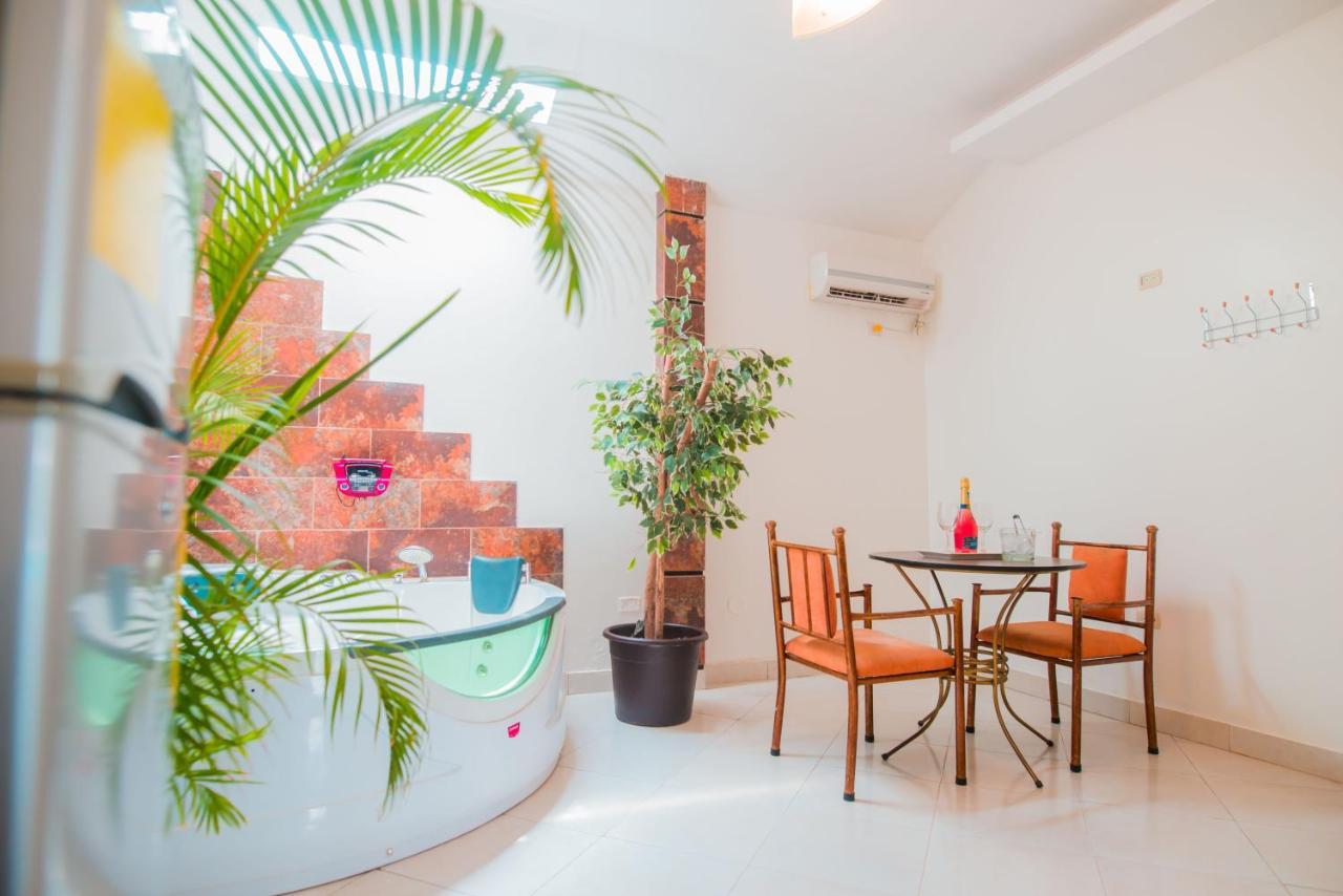 סלינאס Hotel Presidente Beach Salinas מראה חיצוני תמונה