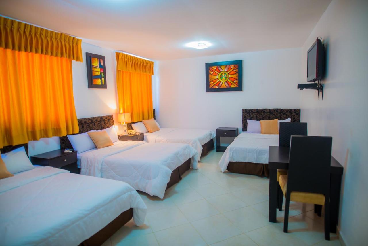 סלינאס Hotel Presidente Beach Salinas מראה חיצוני תמונה