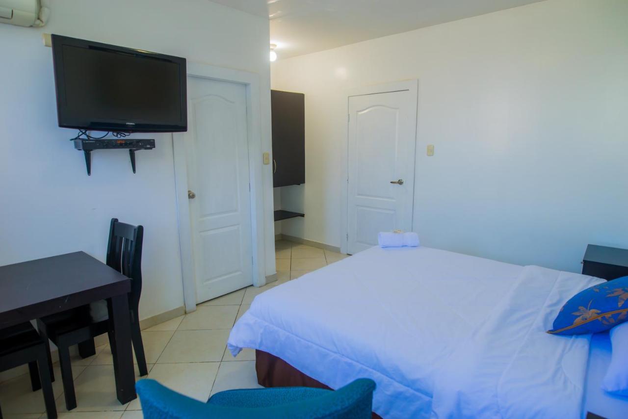 סלינאס Hotel Presidente Beach Salinas מראה חיצוני תמונה